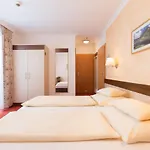 Hotel-restaurant Planaihof 호텔