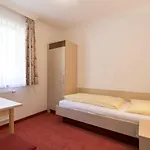 Hotel-restaurant Planaihof 호텔