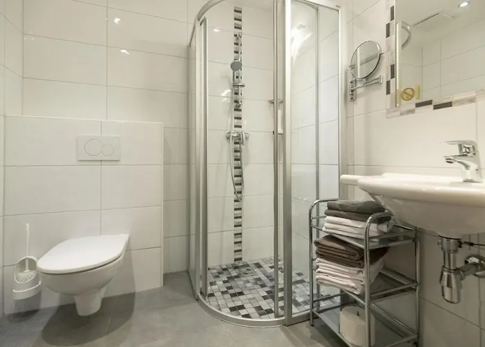 فندق Hotel-restaurant Planaihof 4*