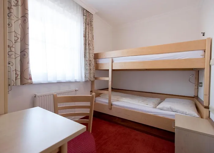 Hotel-restaurant Planaihof فندق